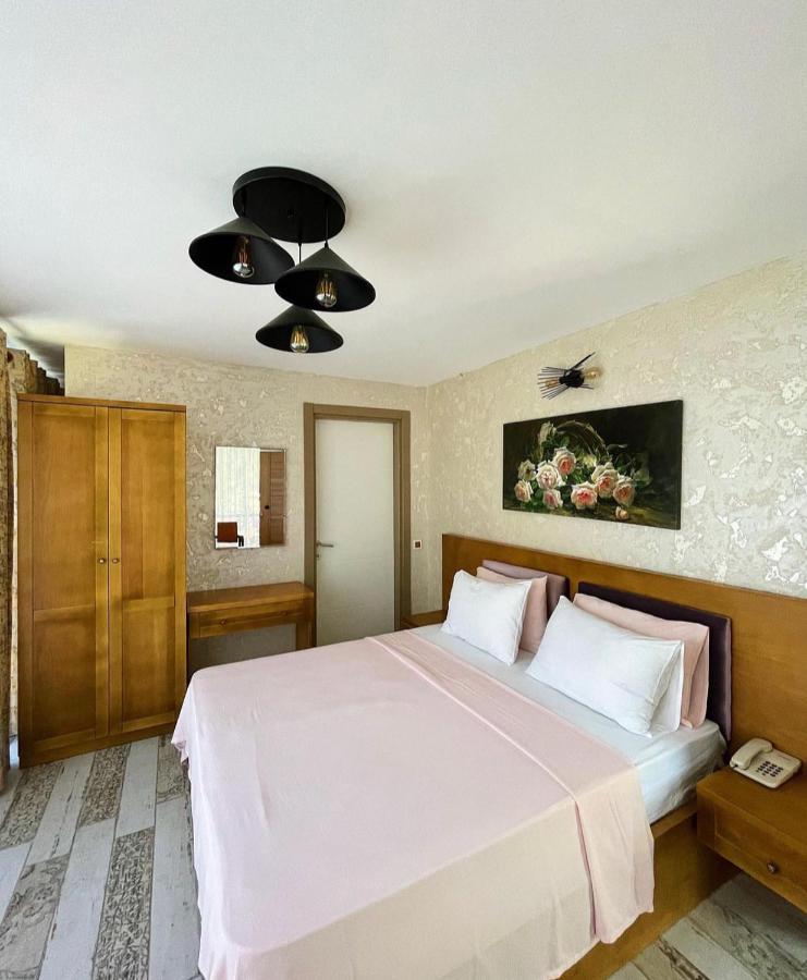 Ata Boutique Hotel Çeşme Esterno foto