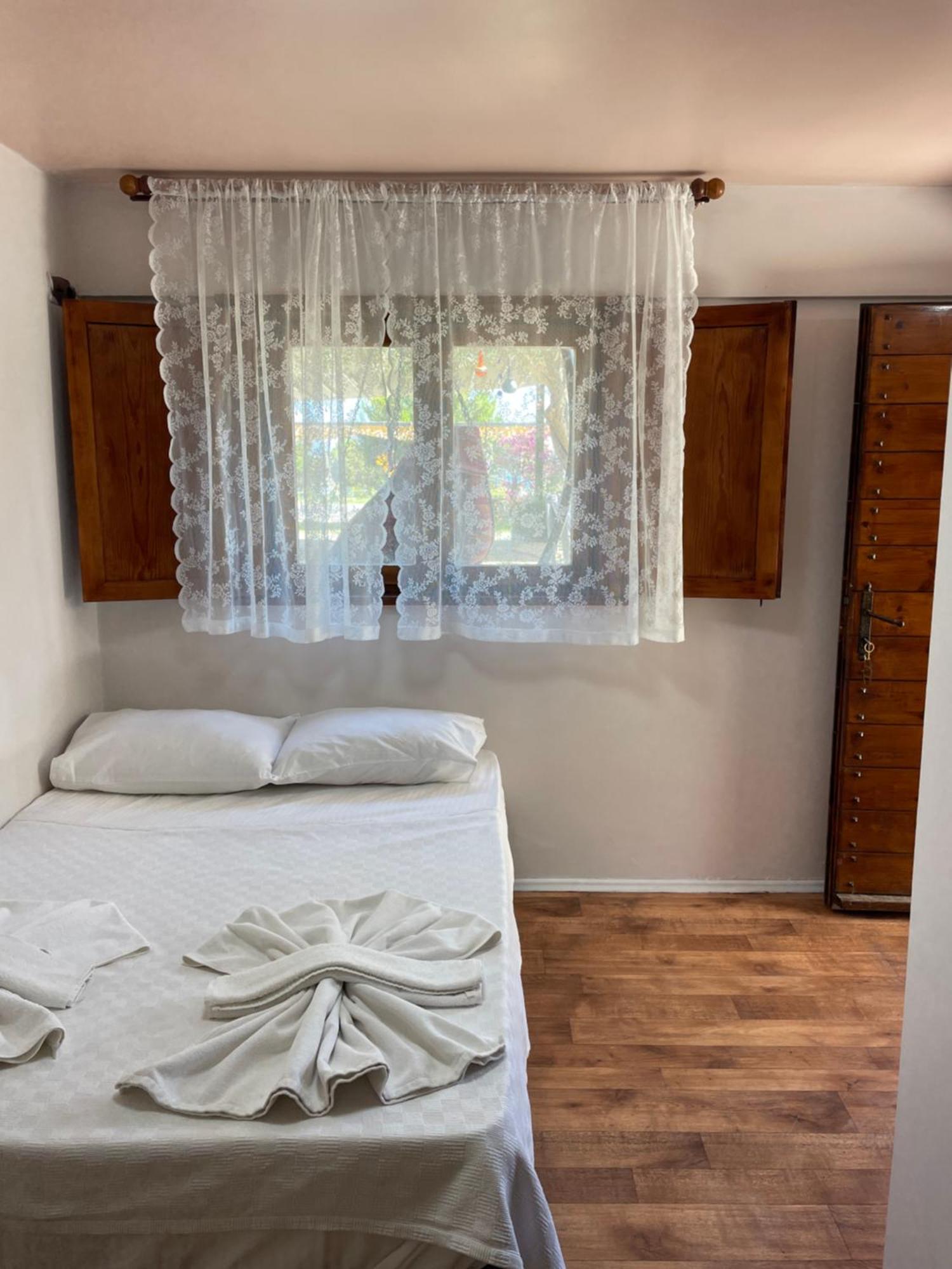 Ata Boutique Hotel Çeşme Esterno foto